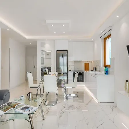 Appartement Karolkowa 28 - Prestigious With Balcony By Renters Prestige Varsovie