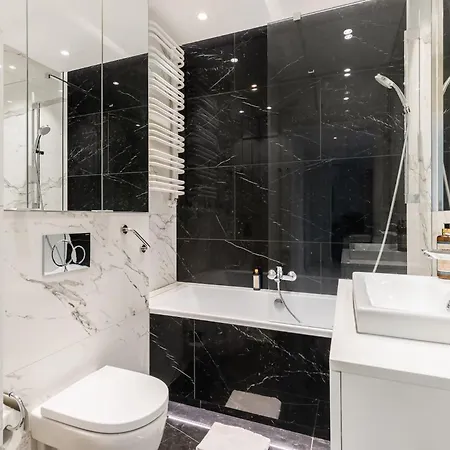 Karolkowa 28 - Prestigious With Balcony By Renters Prestige Apartment Warsaw