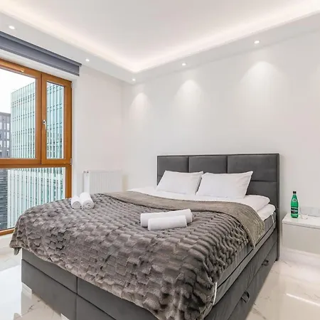 Karolkowa 28 - Prestigious With Balcony By Renters Prestige Apartment