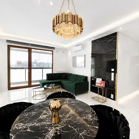 Karolkowa 28 - Prestigious With Balcony By Renters Prestige